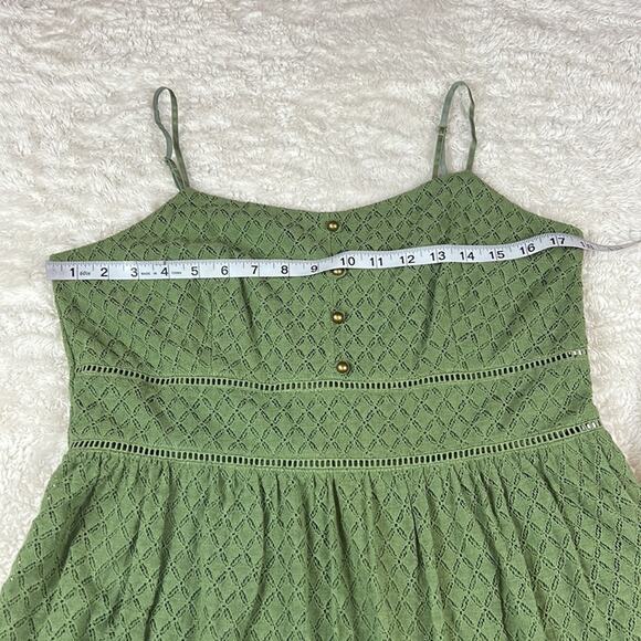 City Studio flirty gold button and green lace a line ruffle dress, size 14 - Picture 5 of 10